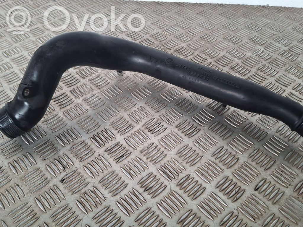 Volvo V70 Wąż / Rura intercoolera 