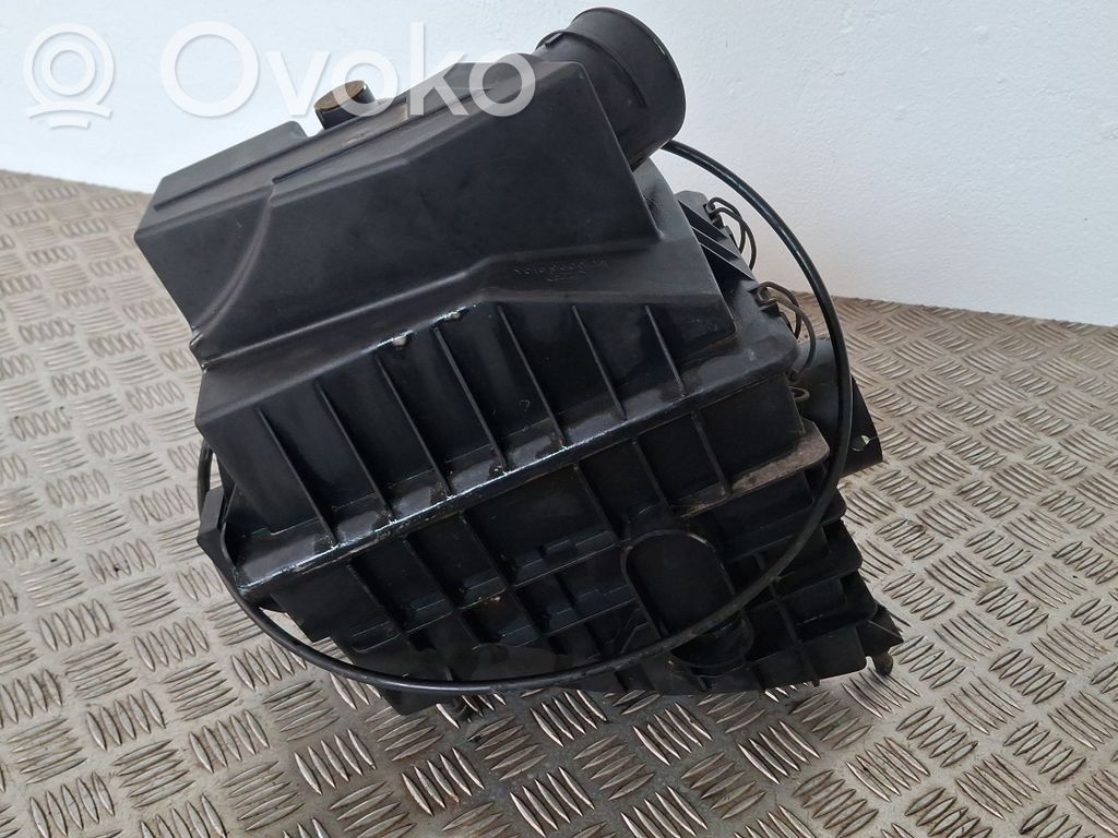 Ford Transit Oro filtro dėžė 