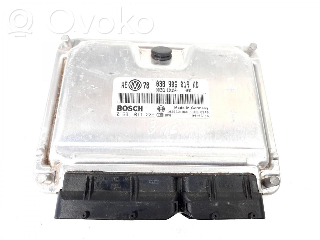 Volkswagen PASSAT B5.5 Unidad de control/módulo ECU del motor