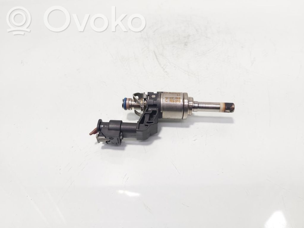 Volkswagen Polo VI Polttoainesuutin 