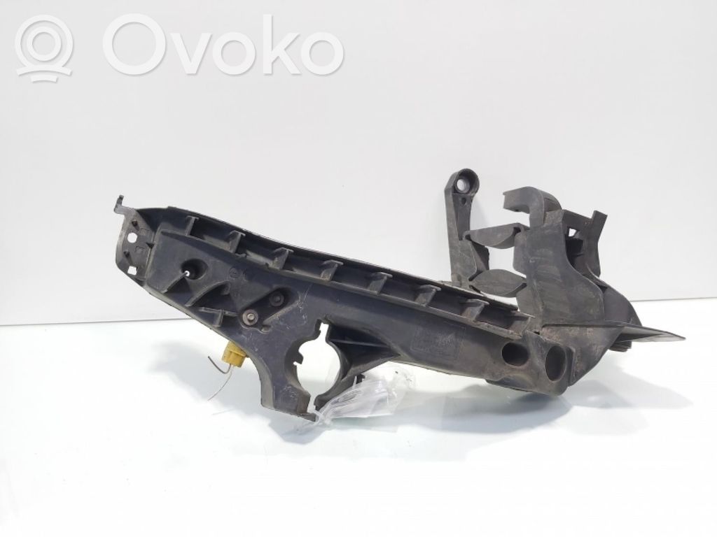 Audi A4 S4 B8 8K Etupuskurin kannake