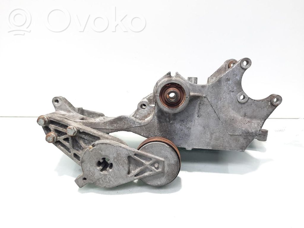 Volkswagen PASSAT B5.5 Support de générateur / alternateur 