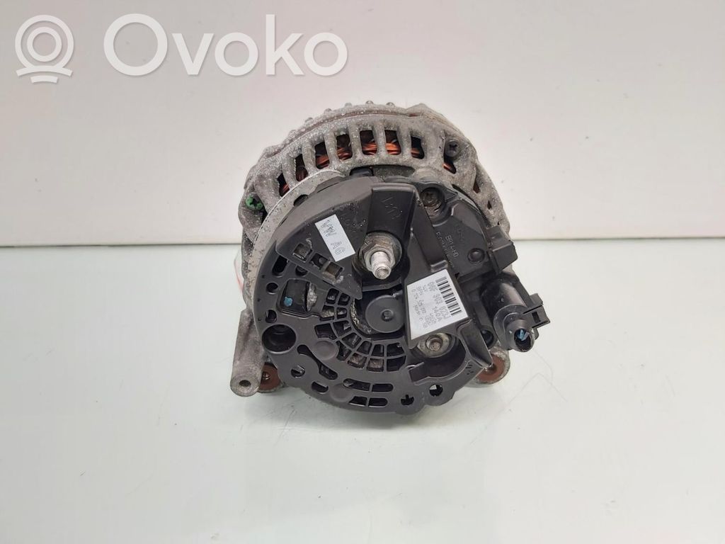 Audi A4 S4 B7 8E 8H Générateur / alternateur 