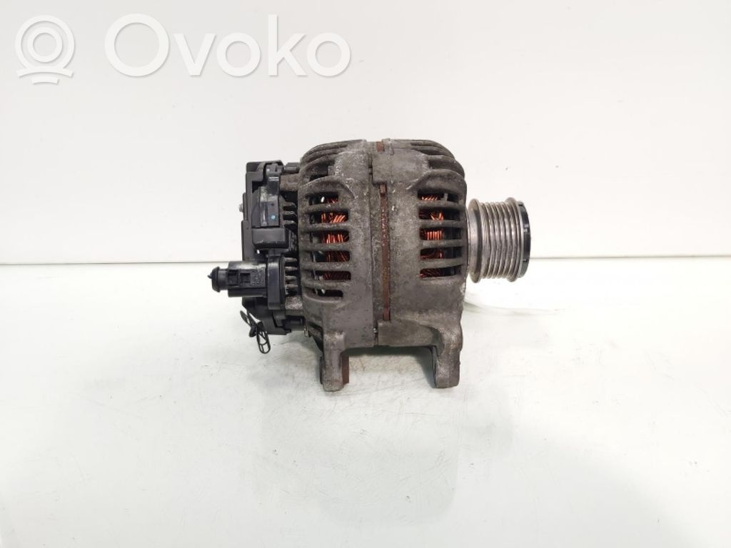Audi A4 S4 B7 8E 8H Générateur / alternateur 