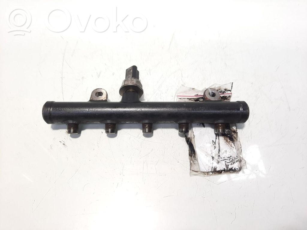 Peugeot 407 Tuyau de conduite principale de carburant 