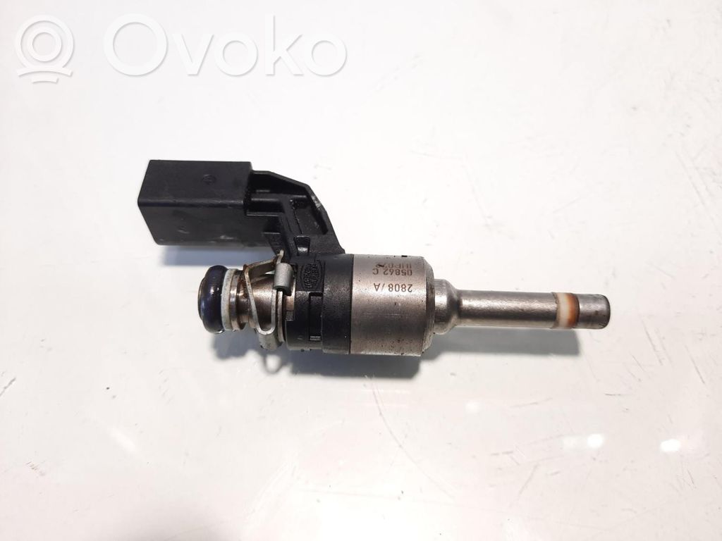 Volkswagen Golf VI Polttoainesuutin 