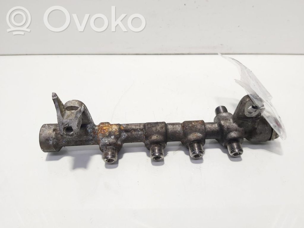 Opel Insignia A Tuyau de conduite principale de carburant