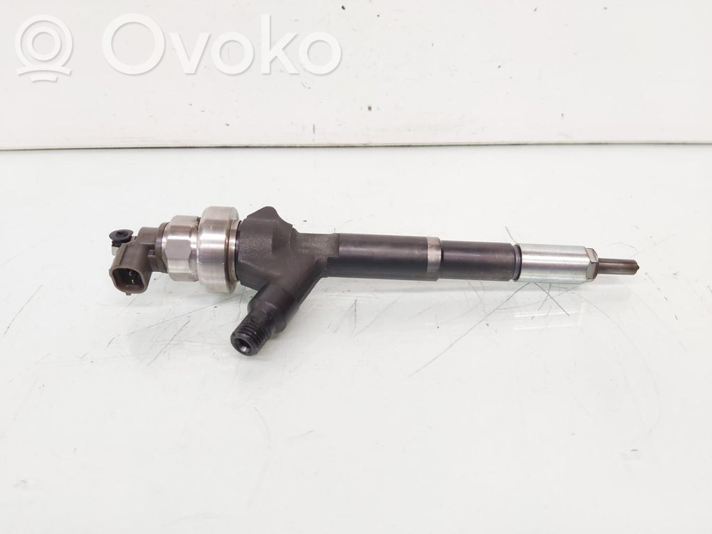Opel Astra J Injecteur de carburant 