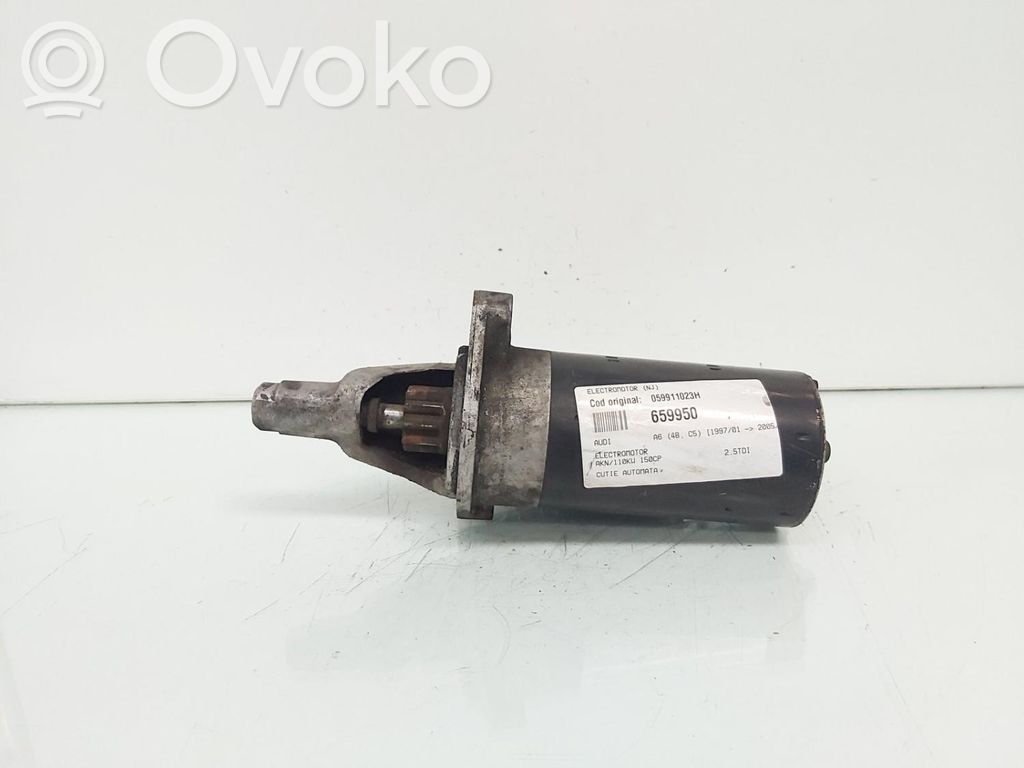Audi A4 S4 B5 8D Anlasser 