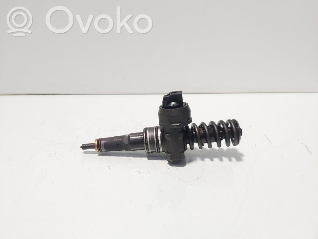 Volkswagen Touran I Polttoainesuutin
