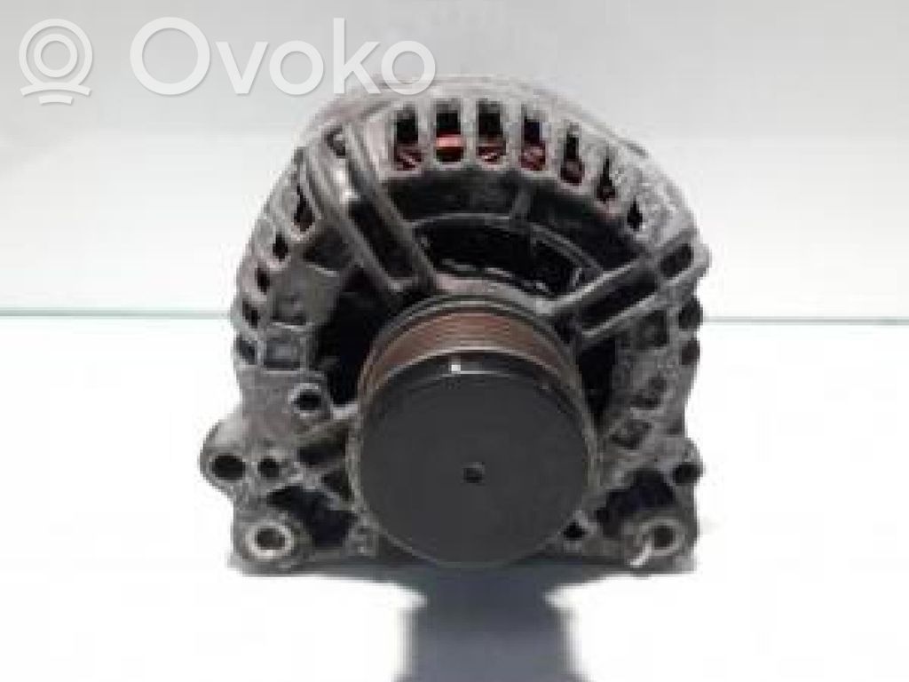 Audi A4 S4 B7 8E 8H Lichtmaschine 