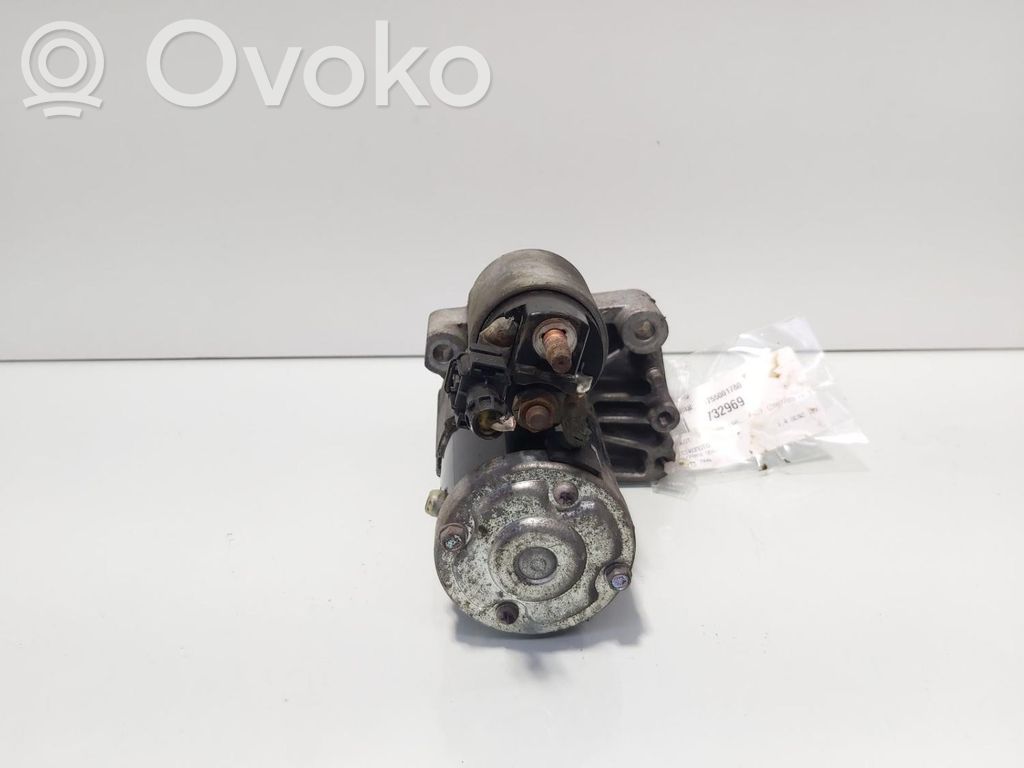 Peugeot 208 I Motor de arranque 