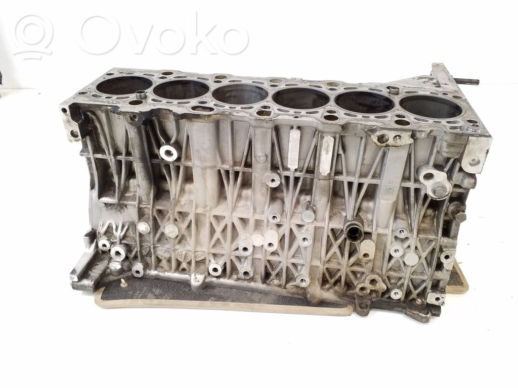 BMW X3 E83 Engine block 