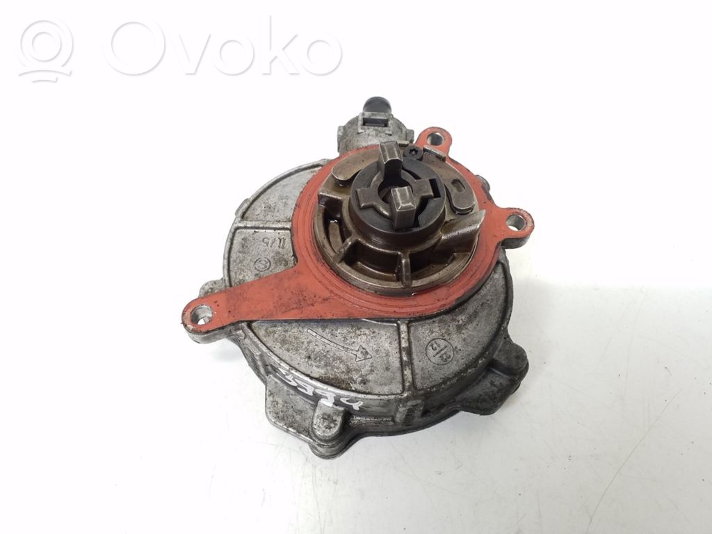 Vacuum pump   06E145100R