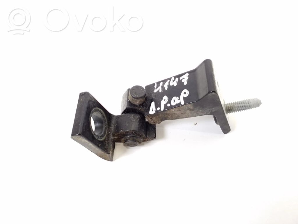 Audi e-tron Front door lower hinge 