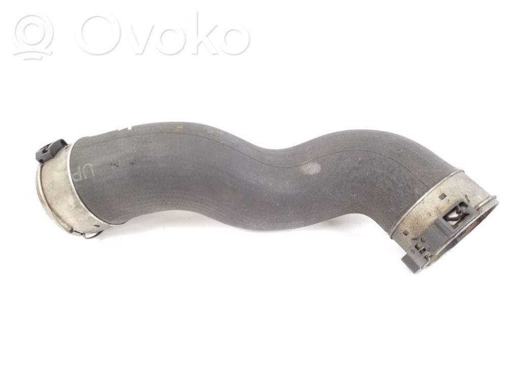 BMW 5 F10 F11 Wąż / Rura intercoolera 