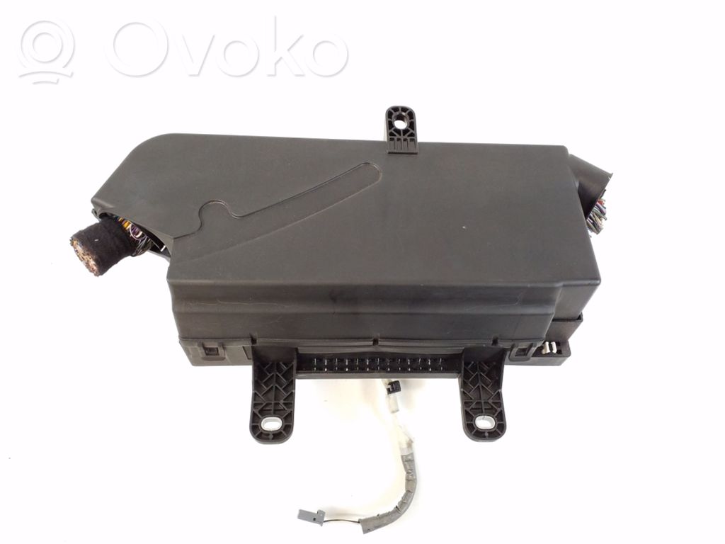 Jaguar F-Pace Fuse module 
