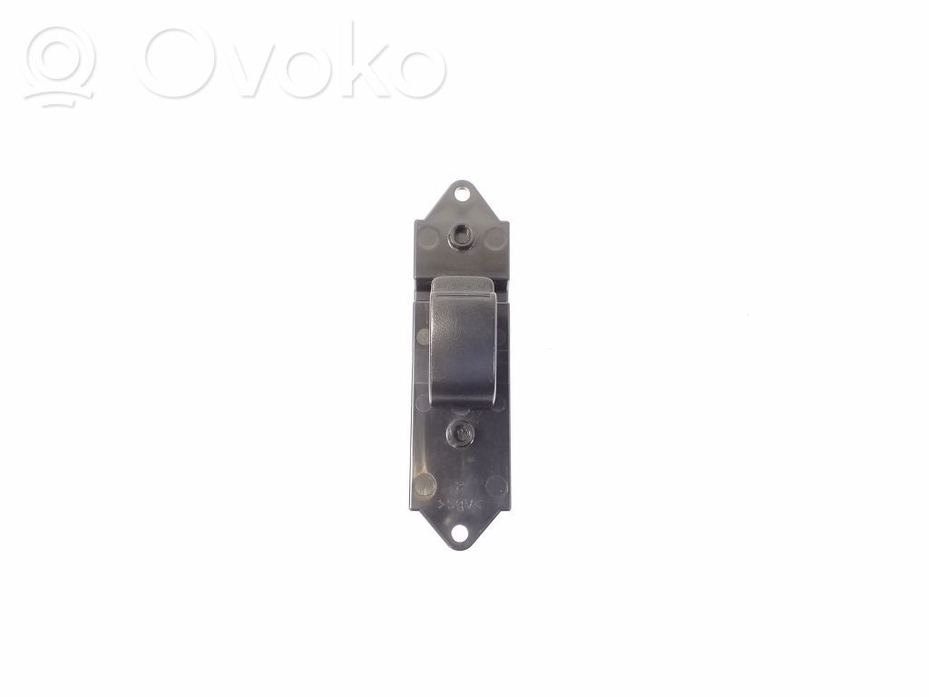 Mitsubishi Lancer VIII Electric window control switch 