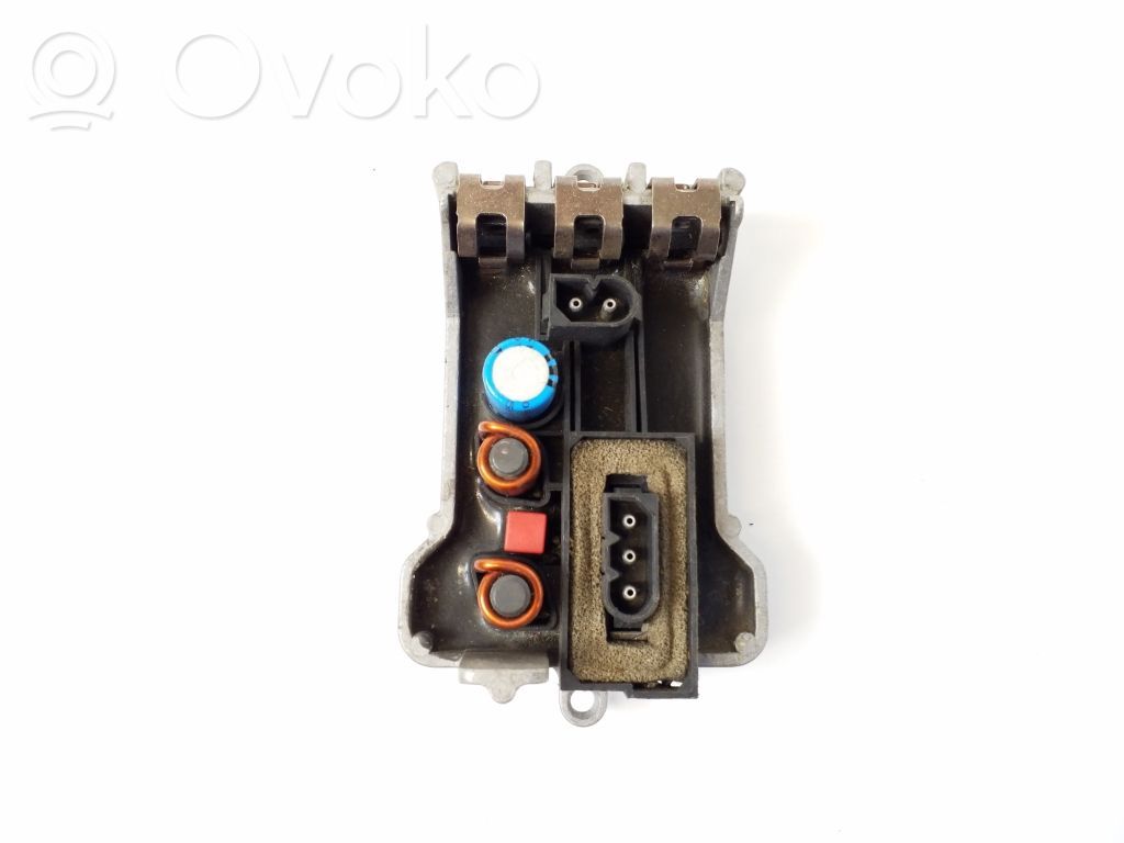 BMW 7 E65 E66 Mazā radiatora ventilatora reostats 