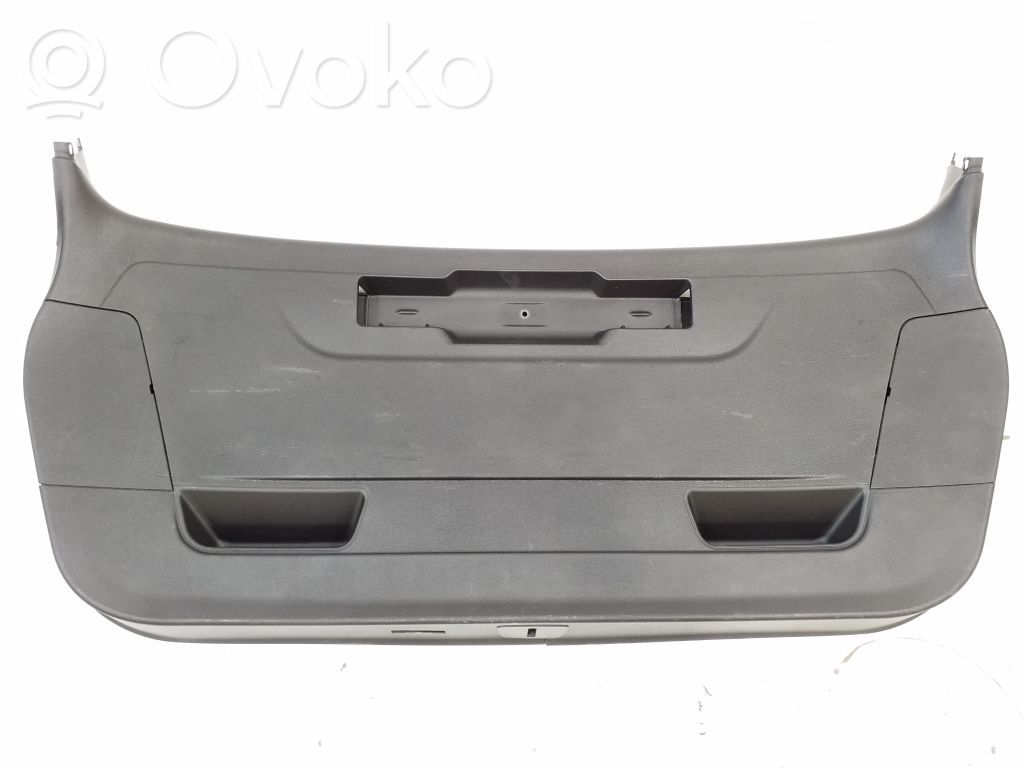 BMW 2 F45 Tailgate trim 