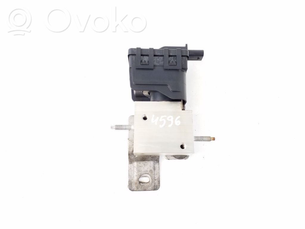 Valve   T16961CB