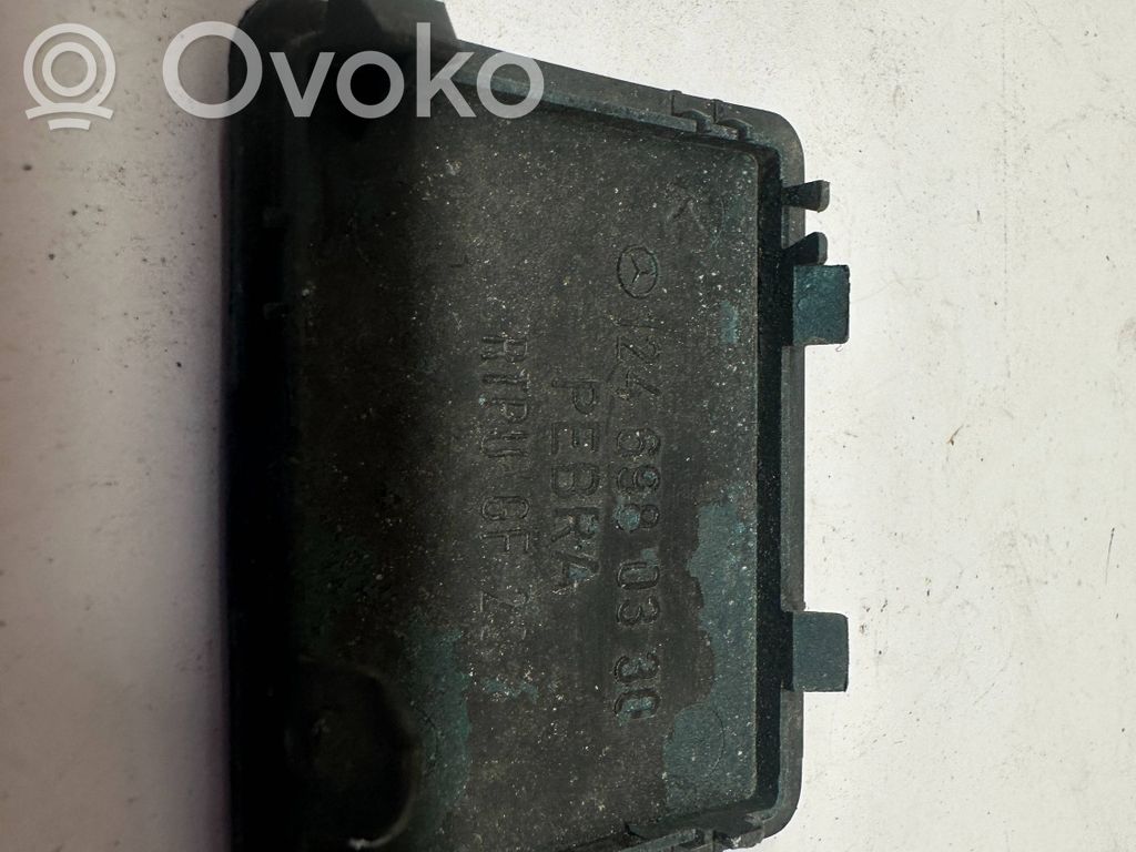 Mercedes-Benz E W124 Jacking socket point 