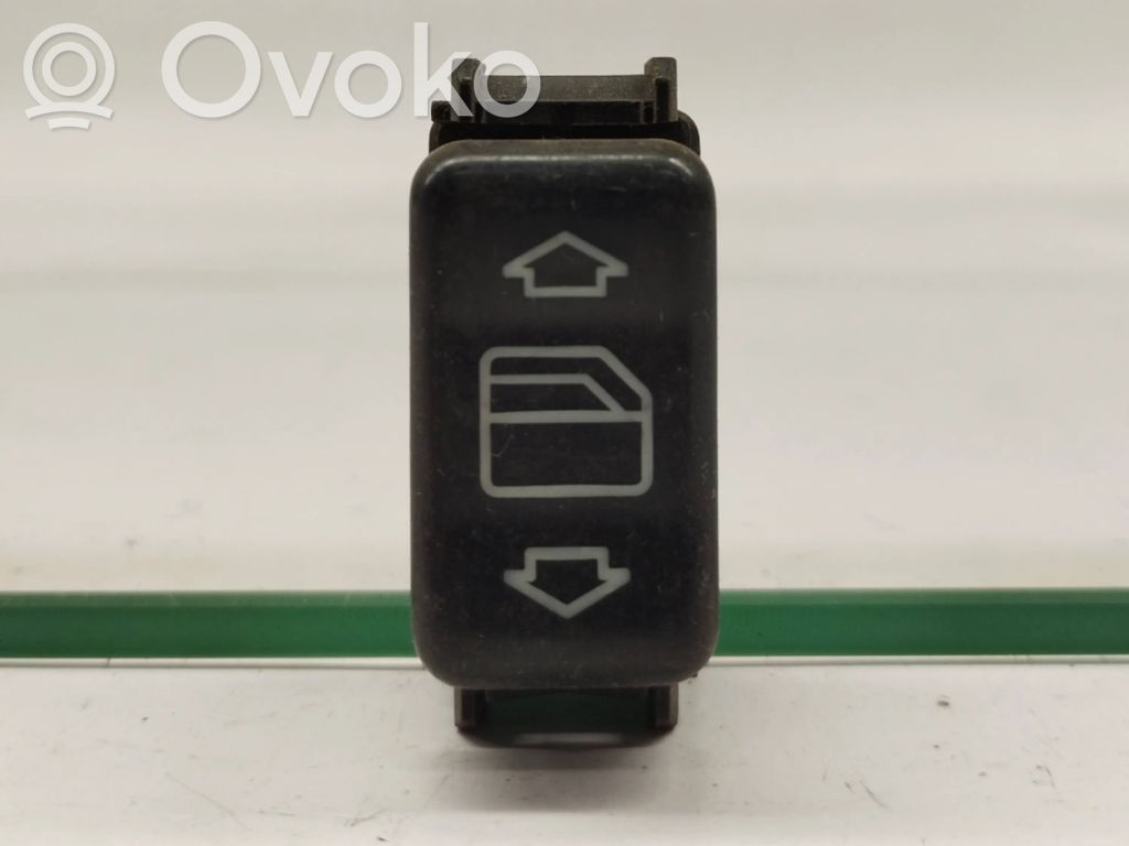 Mercedes-Benz E W124 Electric window control switch 