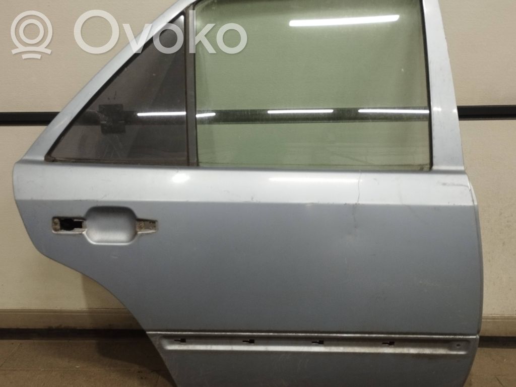 Mercedes-Benz E W124 Puerta trasera 