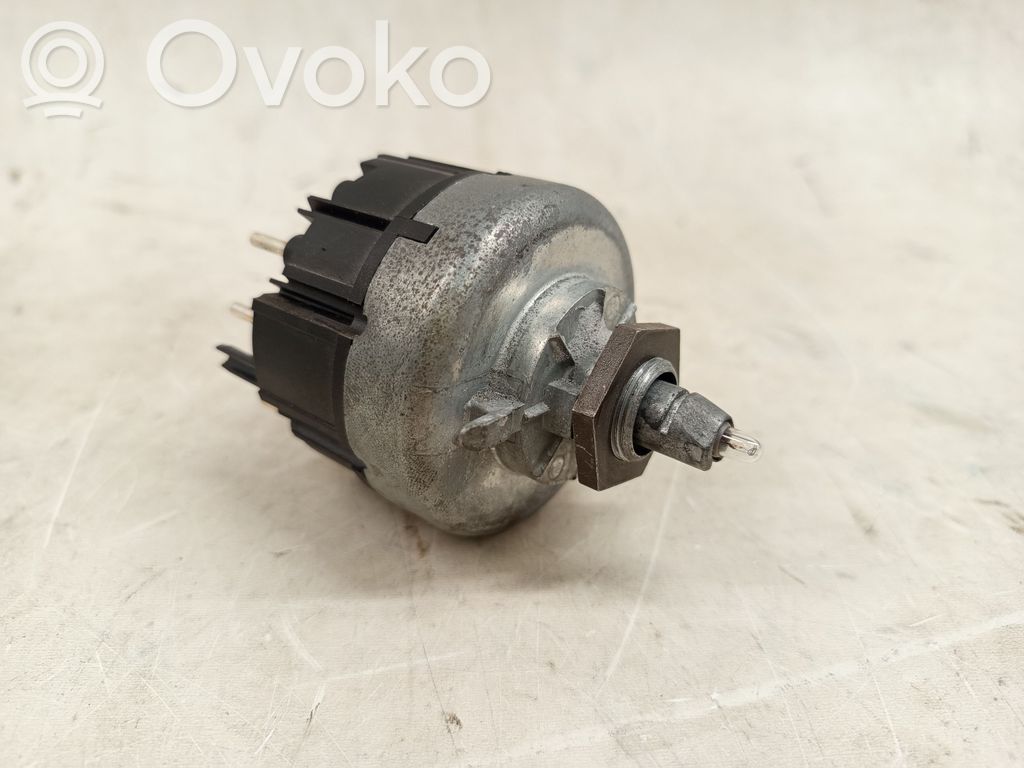 Mercedes-Benz S W140 Valokatkaisija 