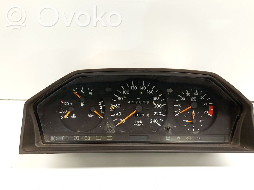 Mercedes-Benz E W124 Licznik / Prędkościomierz 