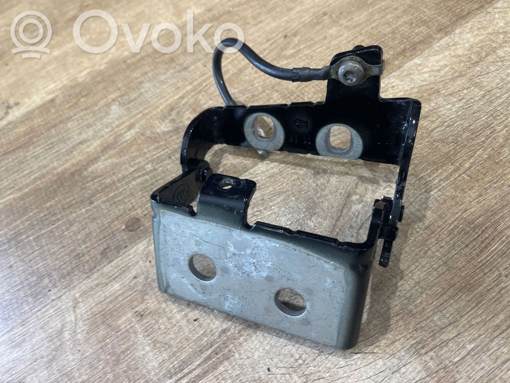 Bisagra del maletero/compartimento de carga   J9C342900A