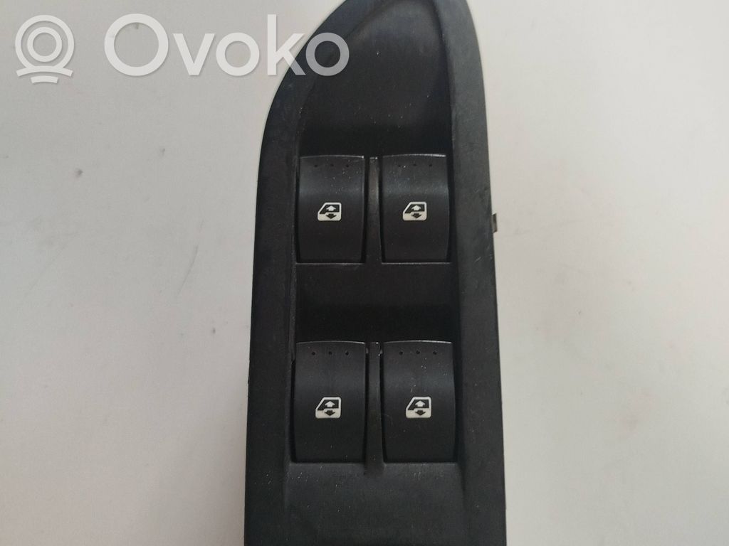 Renault Laguna II Electric window control switch 