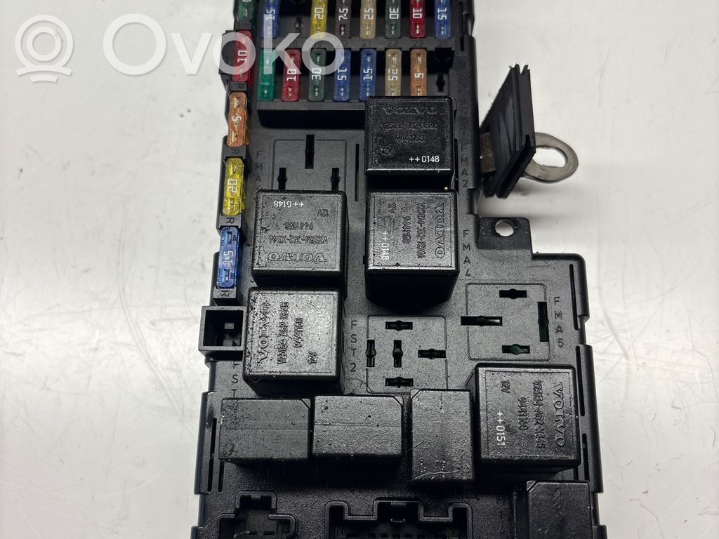 Volvo V70 Fuse module 