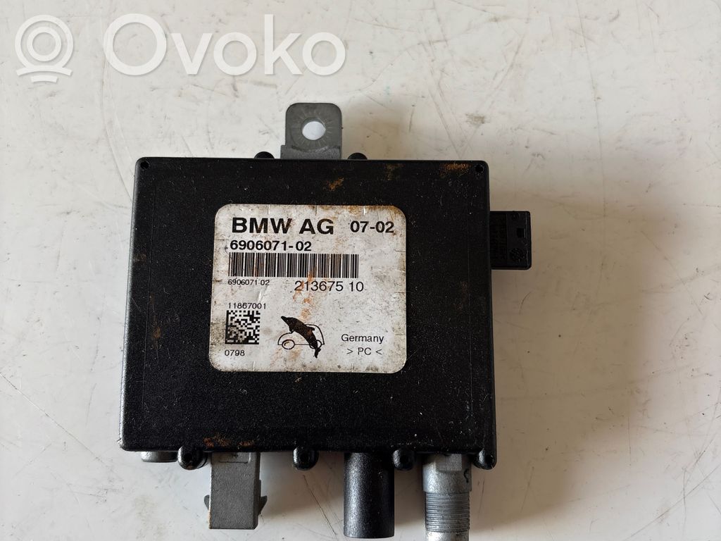 BMW 3 E46 Antenos stiprintuvas 