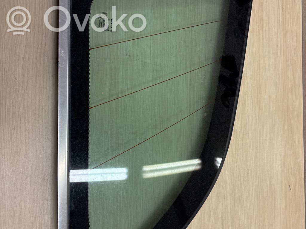 Volvo XC60 Galinis šoninis kėbulo stiklas 