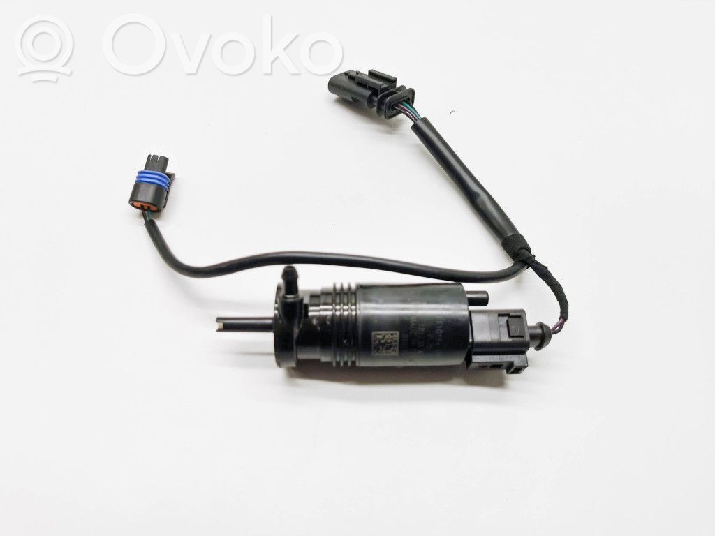 Windscreen/windshield washer pump   111016400B