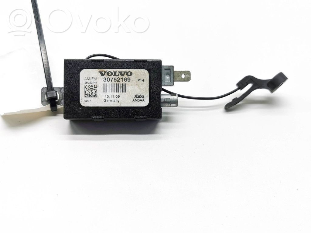 Volvo C30 Antenos stiprintuvas 
