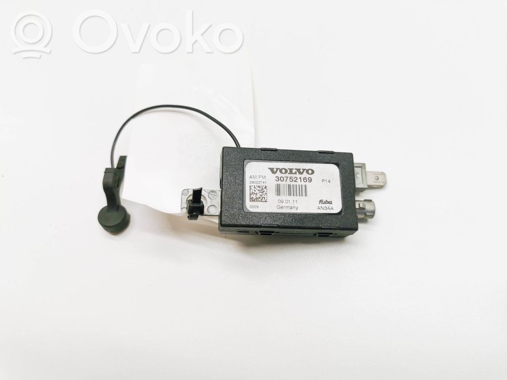 Volvo C30 Antenos stiprintuvas 