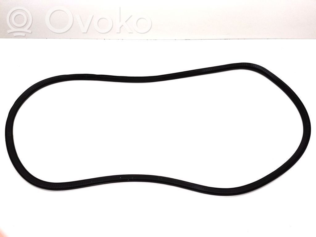 Volvo V60 Gumowa uszczelka drzwi przednich 