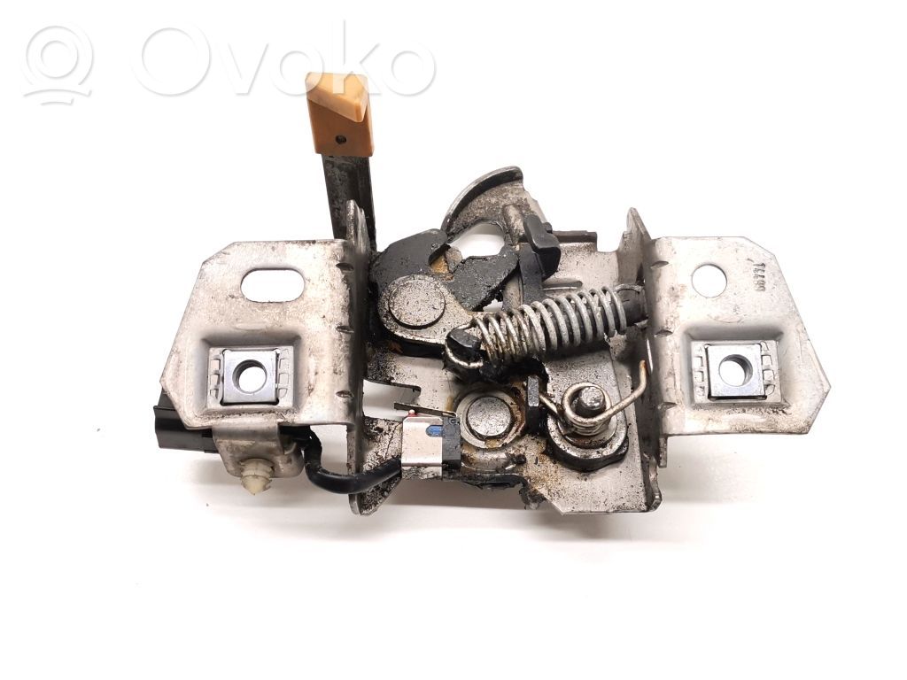 Volvo C30 Ручка капота 