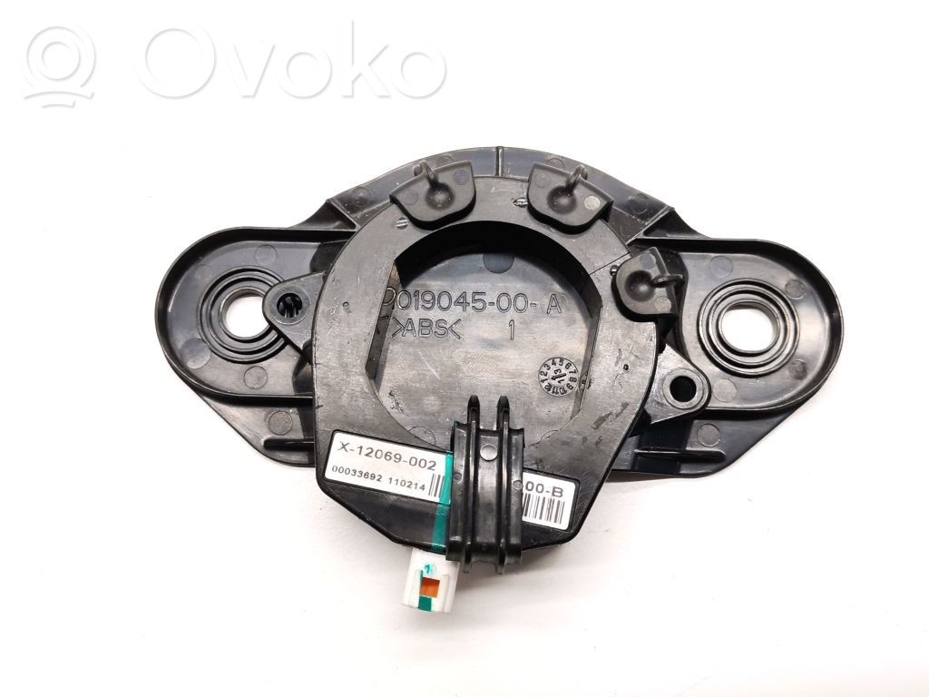 GPS-pystyantenni   100562700B
