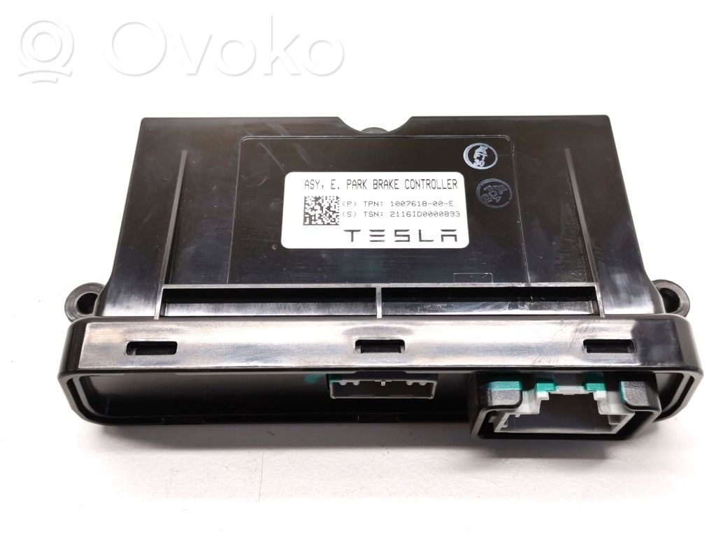 Tesla Model S Hand brake control module 