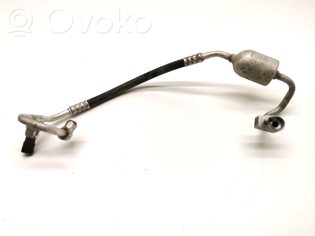 Tesla Model X Ilmastointilaitteen putki (A/C) 