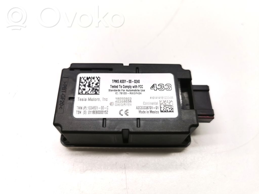 Tesla Model S Tire pressure control unit 