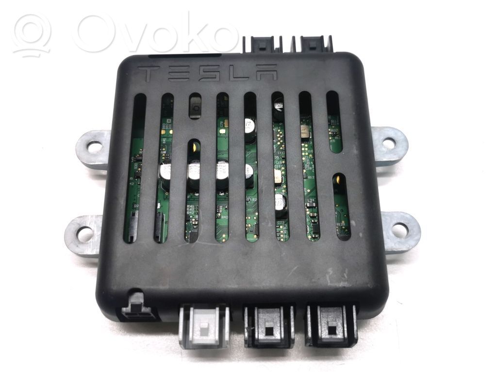 Tesla Model X Other control units/modules 