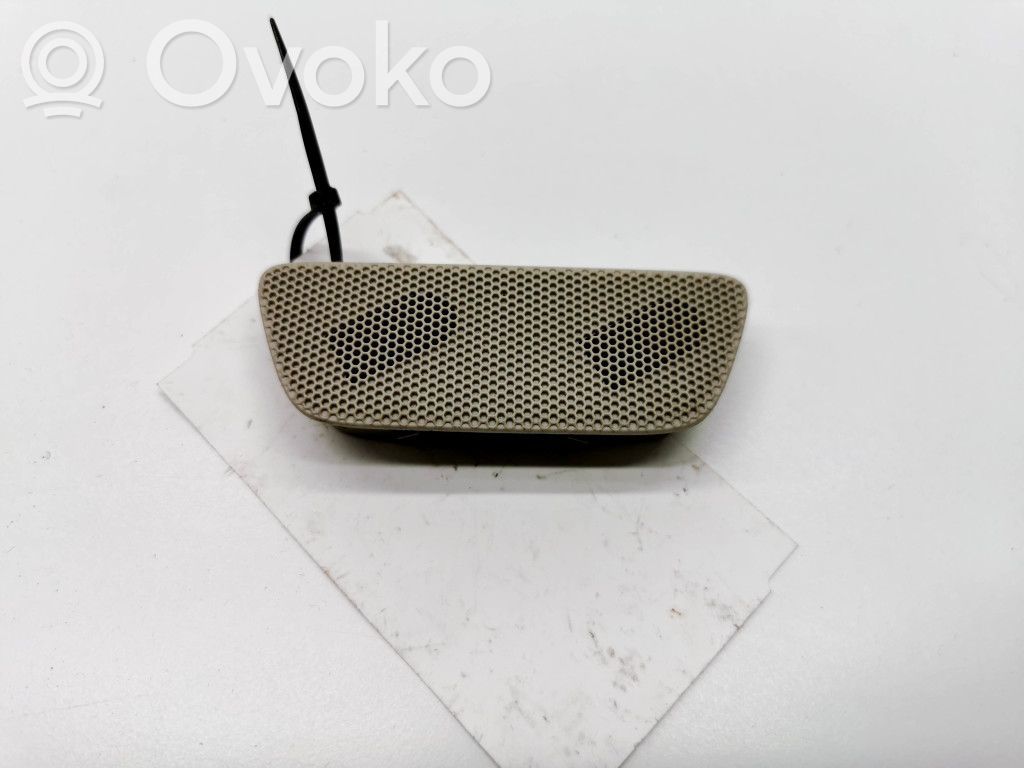 Volvo S90, V90 Altavoz de alta frecuencia en la puerta delantera 