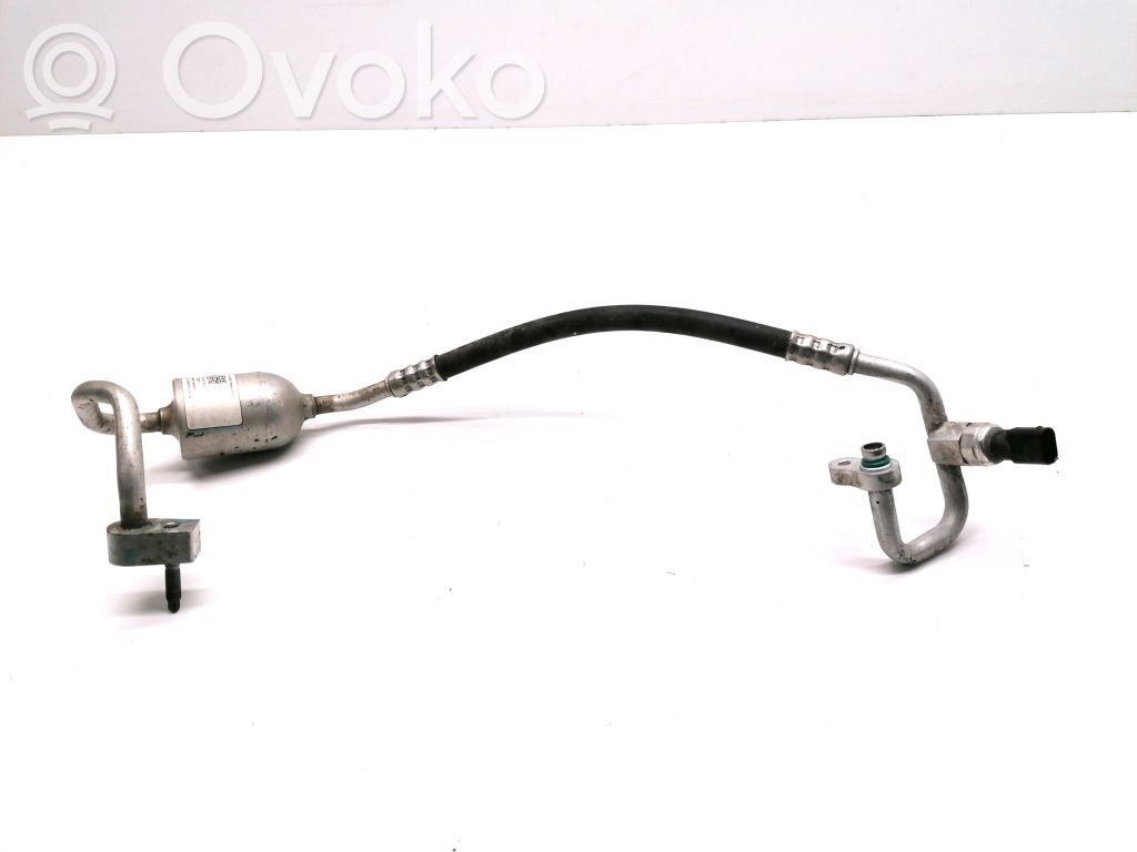 Tesla Model X Ilmastointilaitteen putki (A/C) 