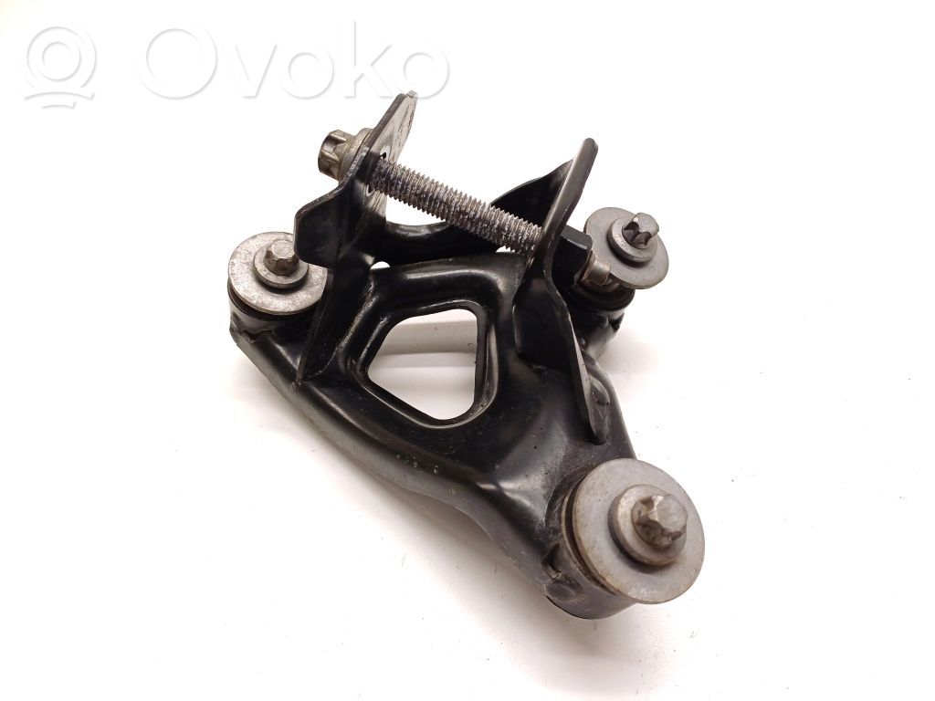 Tesla Model 3 Engine mounting bracket 