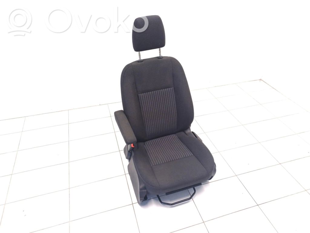 Ford Tourneo Kuljettajan istuin 