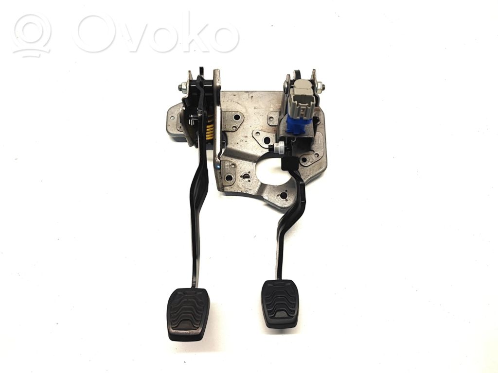 Ford Tourneo Pedal assembly 